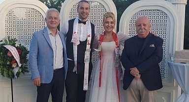 Genç çift dünya evine girdi