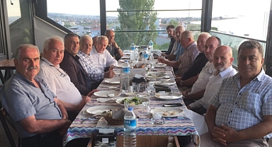 Kulisler bunu konuşuyor; istediğini yiyebilirsin masasında alkol yasak