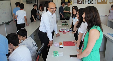 Kaymakam Abacı, Gelibolu Fen Lisesi Bilim Şenliği'ne katıldı