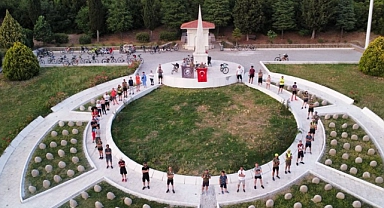 Soğanlıdere Hastane Şehitliği’ne akşam turu