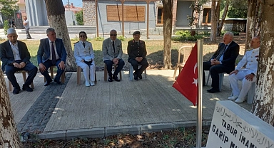 Vekil Duran'dan, Hastane Bayırı Şehitliği ve Şehit Ailesi ziyareti
