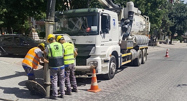 Yağmur suyu kanallarında bakım çalışması