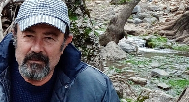 Aktivist Özüren'den Kabatepe Orman Kampı'nda mayolu eylem