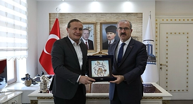 Başkan Öztürk'ten Vali Toraman'a ziyaret