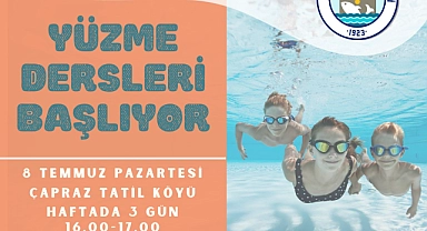 Bozcaada’da çocuklar için ücretsiz yüzme dersleri