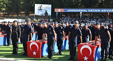 Çanakkale'de acemi erlere ant içme töreni