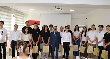 Çanakkale'de başarılı öğrenciler ödüllendirildi
