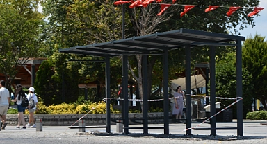 Duraklar yenileniyor