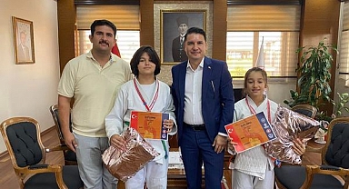 Göktaş'tan başarılı judoculara ödül