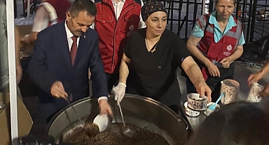 Kordonda aşure dağıtıldı