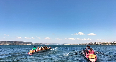 Kürek Şenliği'nde renkli görüntüler