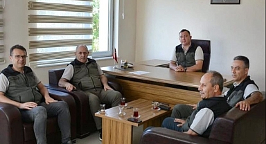 Müdür Özbek ziyaretçilerini ağırladı