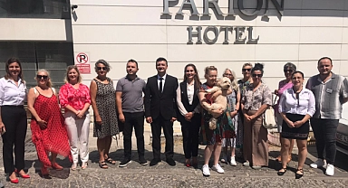 Sokak hayvanları kısırlaştırma ve sahiplendirme toplantısı Parion Otel’de gerçekleşti