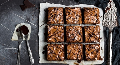 Tatlı krizlerine çözüm: İncirli brownie tarifi