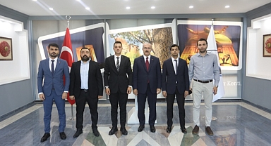 Ülkü Ocaklarından Vali Toraman'a hayırlı olsun ziyareti