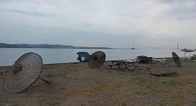Umurbey sahilinde çevreye ve kamu malına büyük zarar