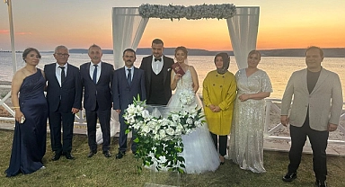 Vali Aktaş, Simge ve Burak Çiftinin mutlu günlerinde