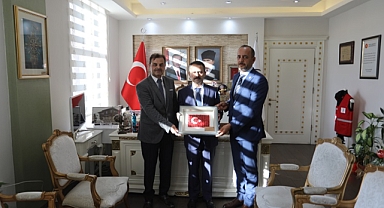 Vali Aktaş ziyaretçilerini ağırladı