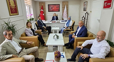 AK Parti heyetinden Müdür Yılmaz'a veda ziyareti
