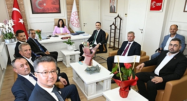 AK Parti İl Başkanlığı'ndan Müdür Hayta'ya ziyaret