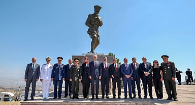 “Biz zaferin ruhunu Çanakkale’den biliriz”
