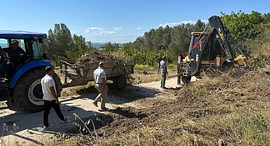 Çardak Belediyesi'nden, Salvaş Yolu temizlik çalışmaları