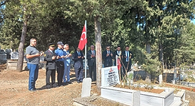 Emrah Bütün, 30 Ağustos Zafer Bayramı’nda şehit kabirlerini ziyaret etti