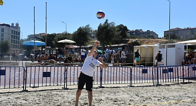Gelibolu’da Plaj Voleybolu Festivalinde ilk iki gün