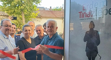 Güneşhan  Erdem Tınaztepe Turizm ve Seyahat Acentası'nın açılışına katıldı
