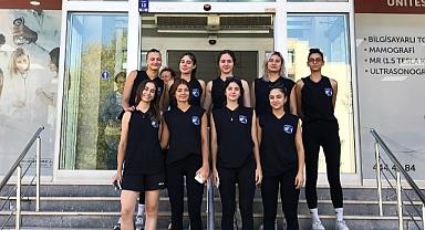 Kadın voleybol takımı, sağlık kontrollerinden geçti