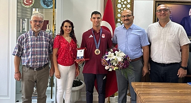 Milli Sporcu Tümer'den Kaymakam Abacı'ya ziyaret
