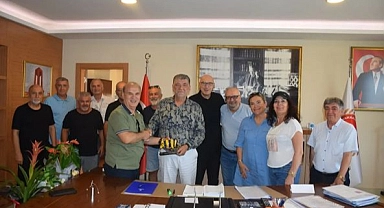 Okul arkdaşlarından Halil Ertuğrul'a ziyaret
