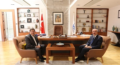 Vali Toraman'dan Başkan Erkek'e iade-i ziyaret