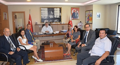 Başkan Ertuğrul misafirlerini ağırladı
