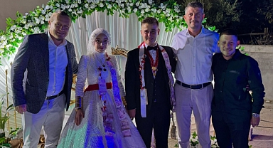Başkan Öztürk, genç çiftin düğününe katıldı