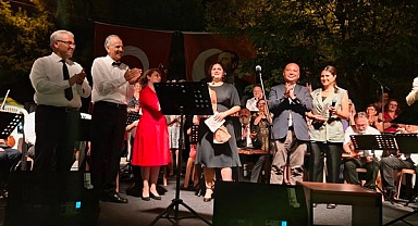 Bozcaada Kültür Sanat ve Bağbozumu Festivali’nde Rino Sanat TSM Konseri gerçekleşti