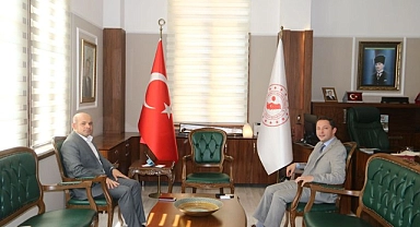 Çan Kaymakamı Dr. Emre Nebioğlu'ndan Biga Kaymakamı Ercan Kayabaşı'na ziyaret