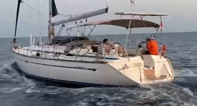 Çanakkale açıklarında 35 düzensiz göçmen yakalandı