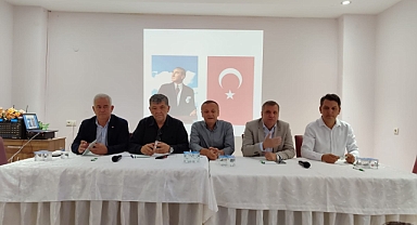 CHP Çanakkale Milletvekili Özgür Ceylan, Yenice'de muhtarlarla toplandı