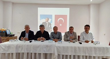 CHP Çanakkale Milletvekili Özgür Ceylan, Yenice'de muhtarlarla toplandı