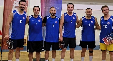 ÇOMÜ basketbol takımından birincilik