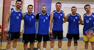 ÇOMÜ basketbol takımından birincilik