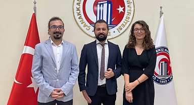 ÇOMÜ Hastanesi'nde iki asistan doktor uzmanlık kazandı
