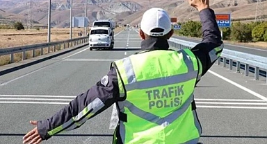 İçişleri Bakanı Ali Yerlikaya: 22-29 Ağustos'ta 2 milyon 365 bin araç denetlendi