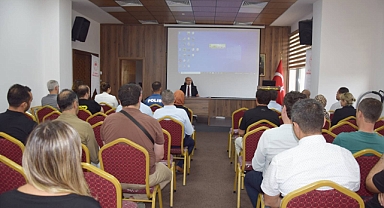 Kaymakam Emre Nebioğlu Başkanlığında 2024-2025 Eğitim Öğretim yılı okul güvenliği toplantısı yapıldı