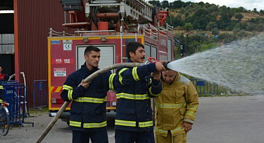 Lapseki İtfaiye Ekiplerine uygulamalı eğitim