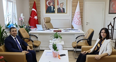 Mine Hayta’ya Ali Ömüt’ten ziyaret