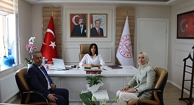 Ünal Özcan’dan İl Millî Eğitim Müdürü Mine Hayta’ya ziyaret