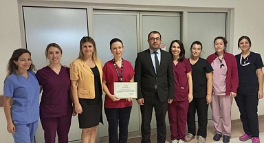 Yeni doğan yoğun bakım ünitesi çalışanlarına teşekkür belgesi
