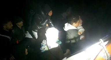Çanakkale açıklarında 14 düzensiz göçmen kurtarıldı